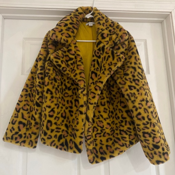 Fuzzy Leopard Jacket - Picture 1 of 2